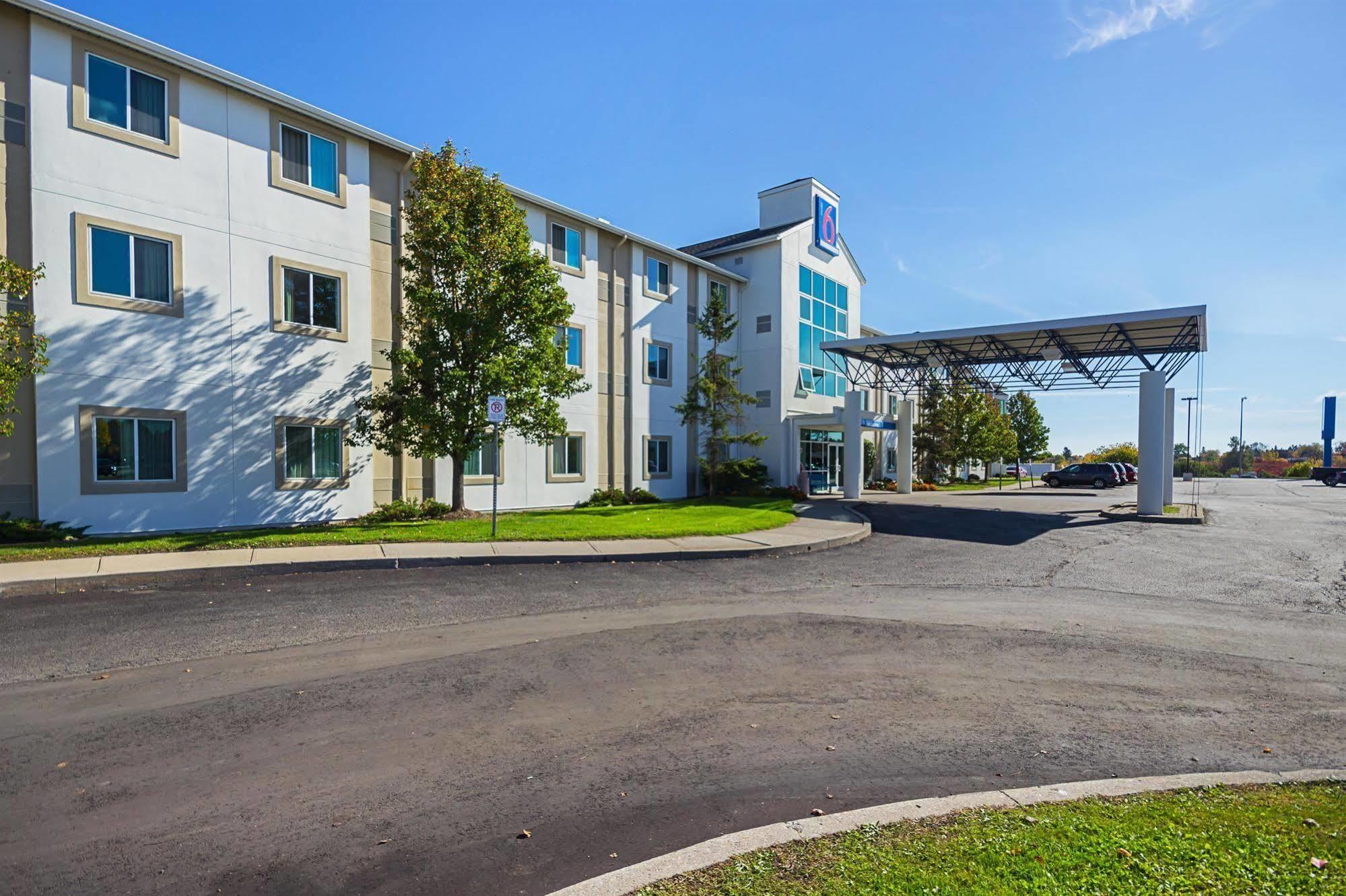Motel 6-Whitby, On - Toronto East Exterior foto